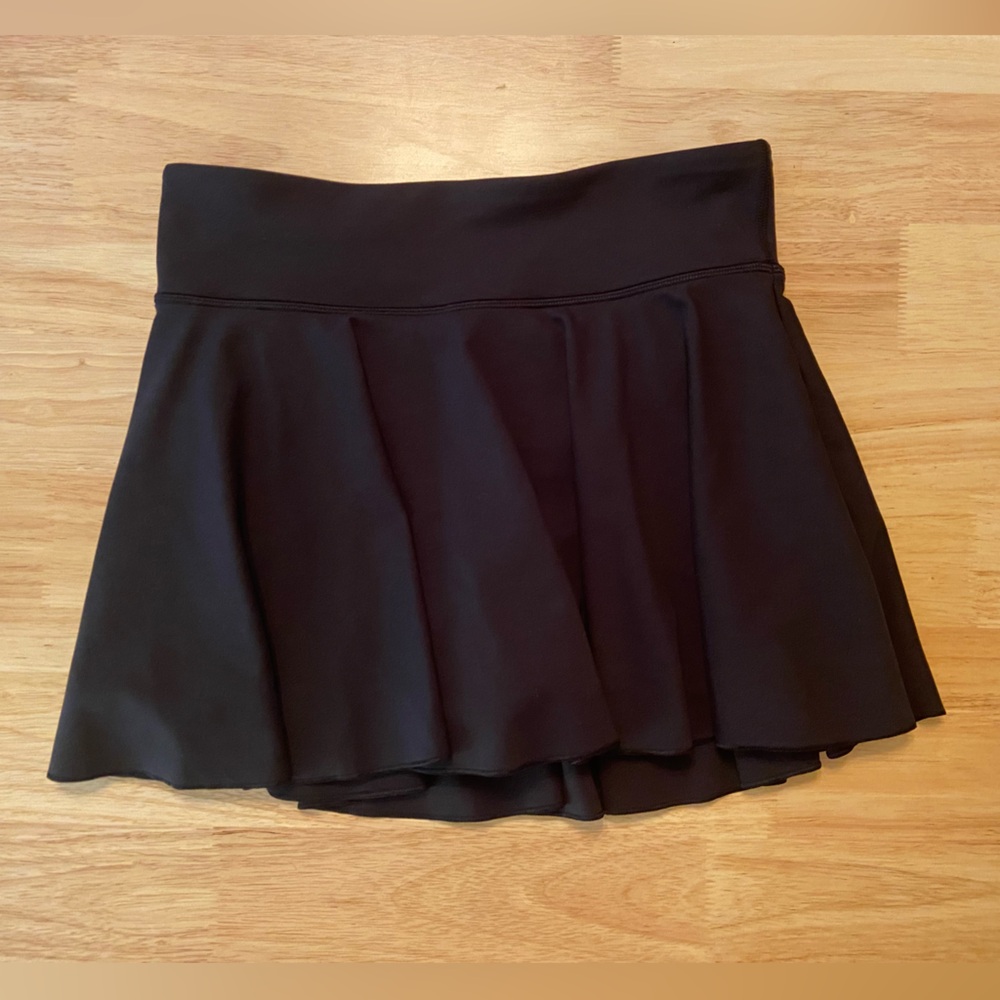 Under Armour Women’s Motion Skort Tennis Skirt Cute With Spandex Shorts & Pocket